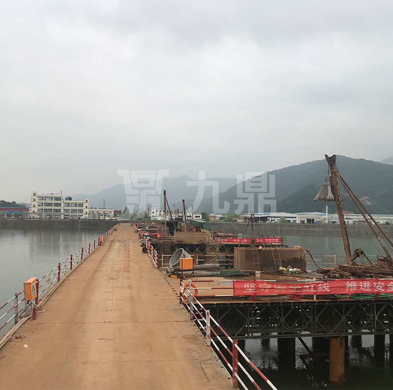 鋼平臺(tái) 鋼平臺(tái)